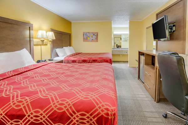  - Econo Lodge Lenoir City - I-75, Exit 81