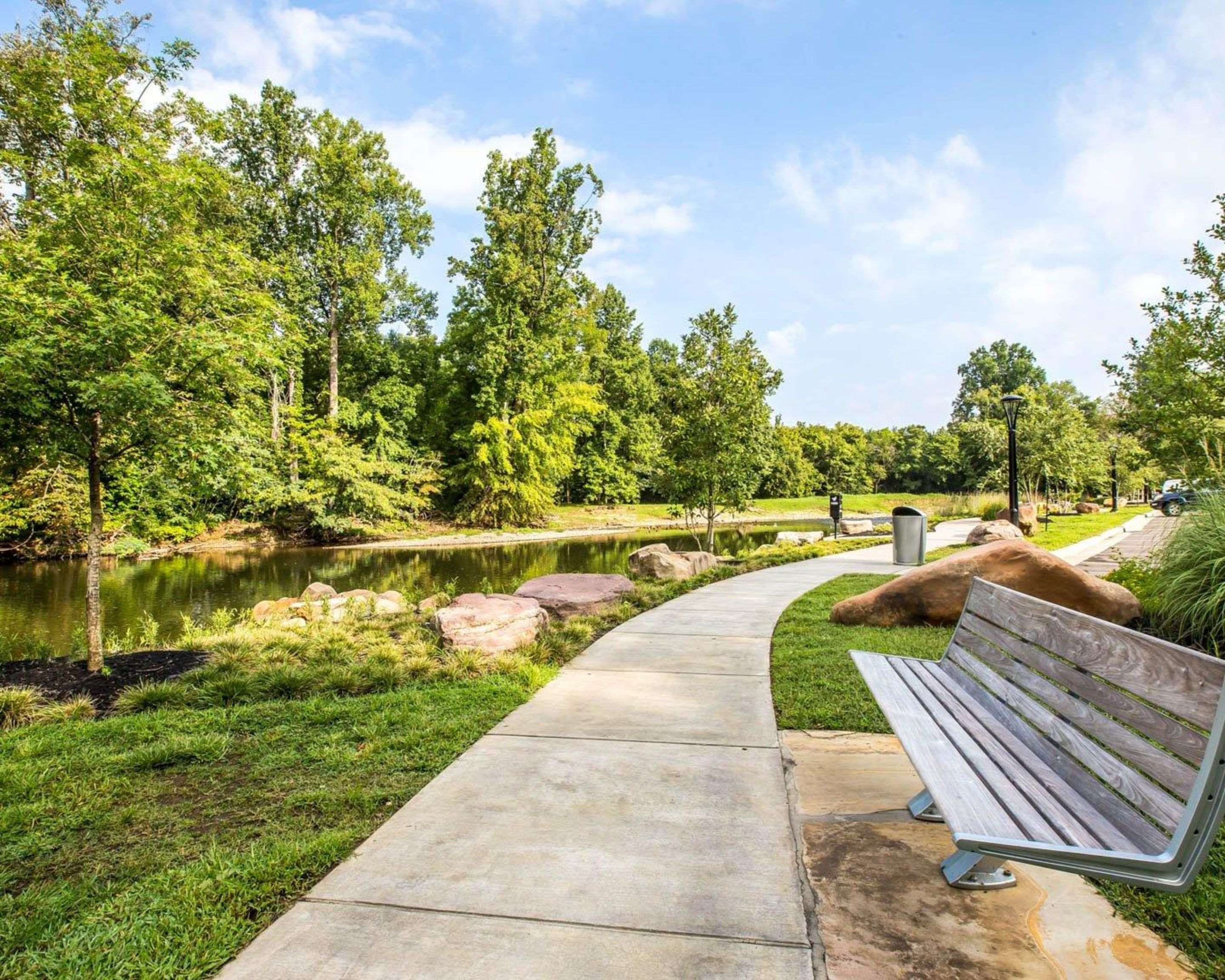 Beautiful views of the surrounding area | Econo Lodge Pigeon Forge Riverside