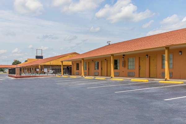 Exterior view - Econo Lodge Cornersville