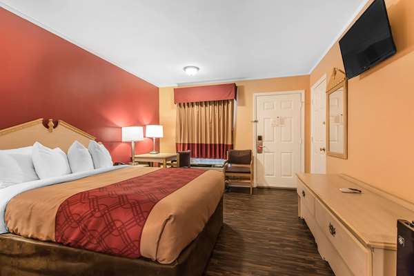  - Econo Lodge Cornersville