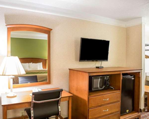  - Econo Lodge North Knoxville - I-75, Exit 108