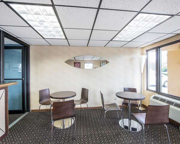 Amenities - Econo Lodge North Knoxville - I-75, Exit 108