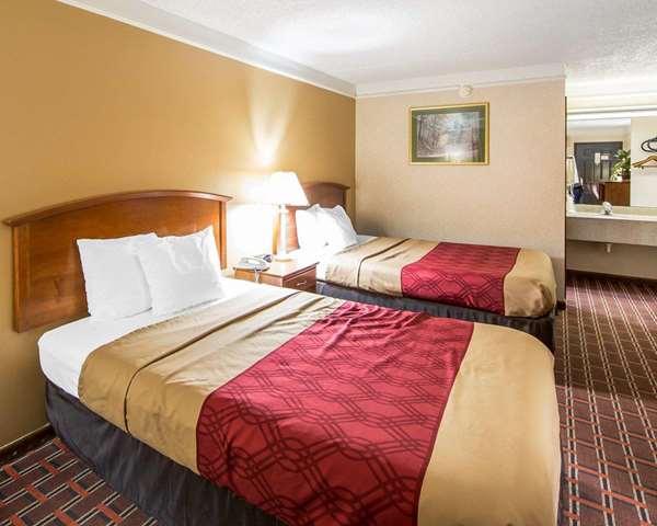  - Econo Lodge North Knoxville - I-75, Exit 108