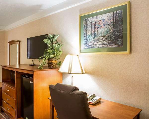  - Econo Lodge North Knoxville - I-75, Exit 108