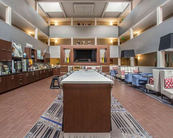  - Quality Suites Airport Nashville - I-40, Exit 216