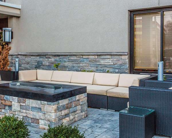 Exterior view - Quality Suites Airport Nashville - I-40, Exit 216