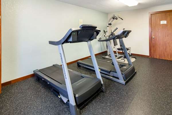 Fitness/ Exercise Room - Quality Inn Dandridge - I-40, Exit 417