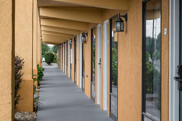  - Quality Inn Dandridge - I-40, Exit 417