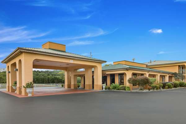 Exterior view - Quality Inn Dandridge - I-40, Exit 417