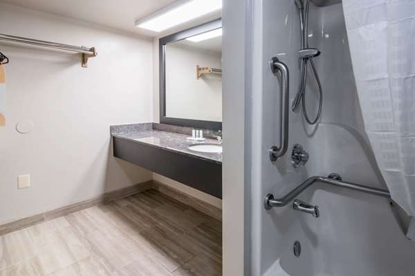  - Quality Inn Dandridge - I-40, Exit 417