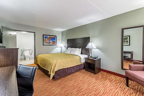  - Quality Inn Goodlettsville - I-65, Exit 97