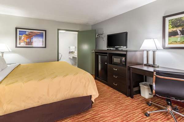  - Quality Inn Goodlettsville - I-65, Exit 97