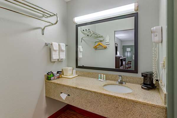  - Quality Inn Goodlettsville - I-65, Exit 97