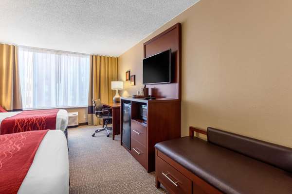  - Comfort Inn Downtown Memphis - I-40, Exit 1