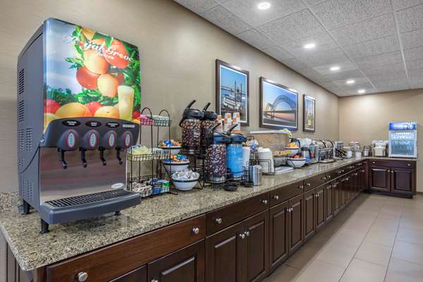 Amenities - Comfort Inn Downtown Memphis - I-40, Exit 1