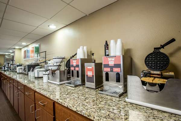 Amenities - Comfort Inn Pigeon Forge