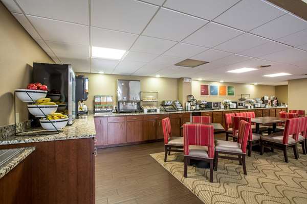 Amenities - Comfort Inn Pigeon Forge