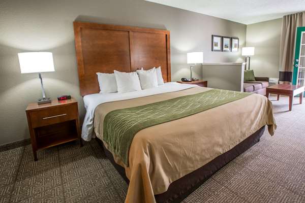 Suite - Comfort Inn Pigeon Forge