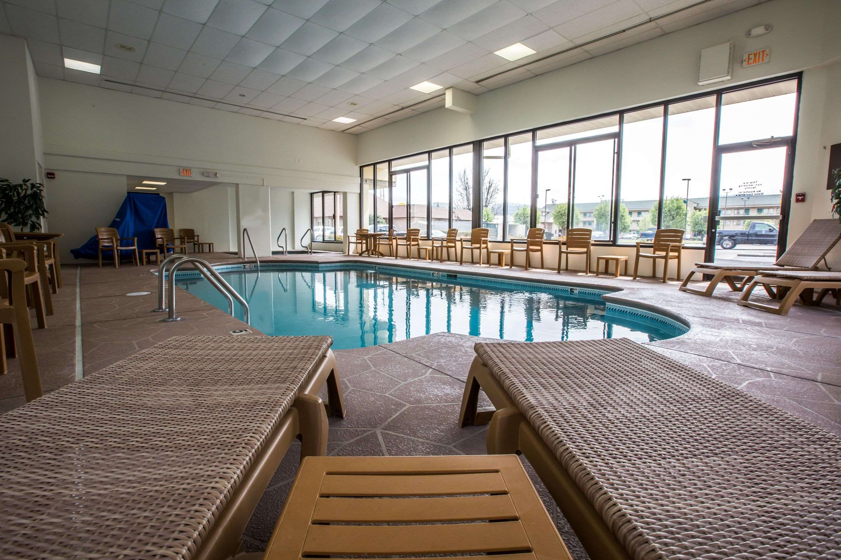 Relax by the pool | Comfort Inn & Suites At Dollywood Lane