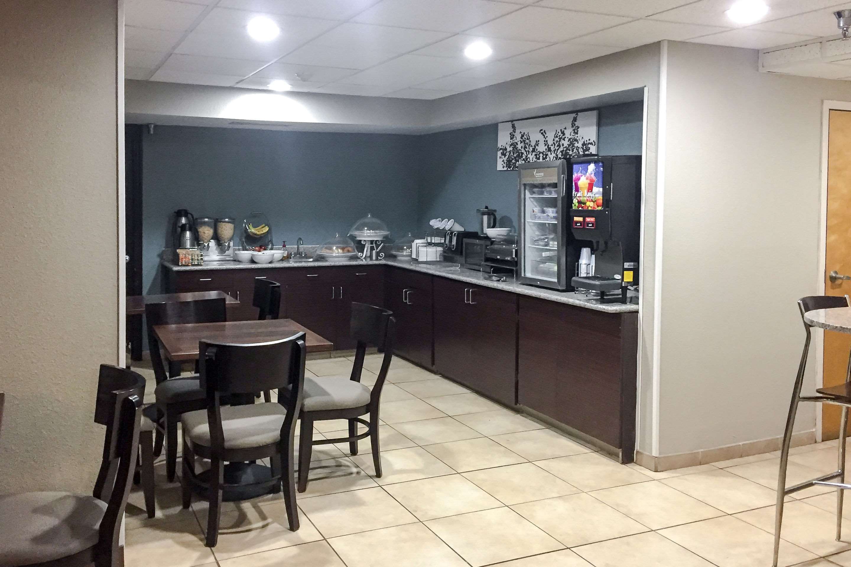 Free continental breakfast | Sleep Inn Chattanooga
