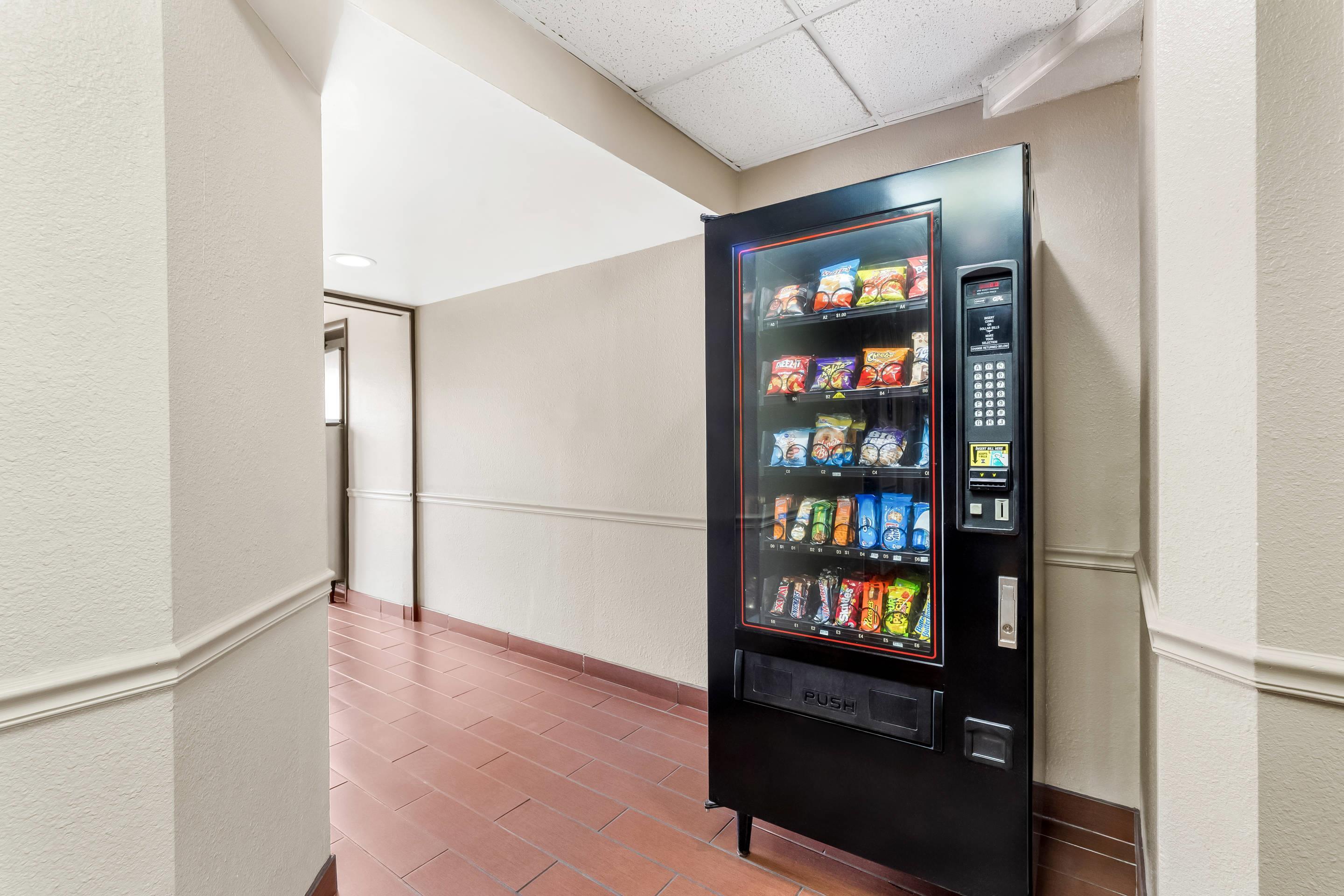 Hotel vending area | Sleep Inn Chattanooga