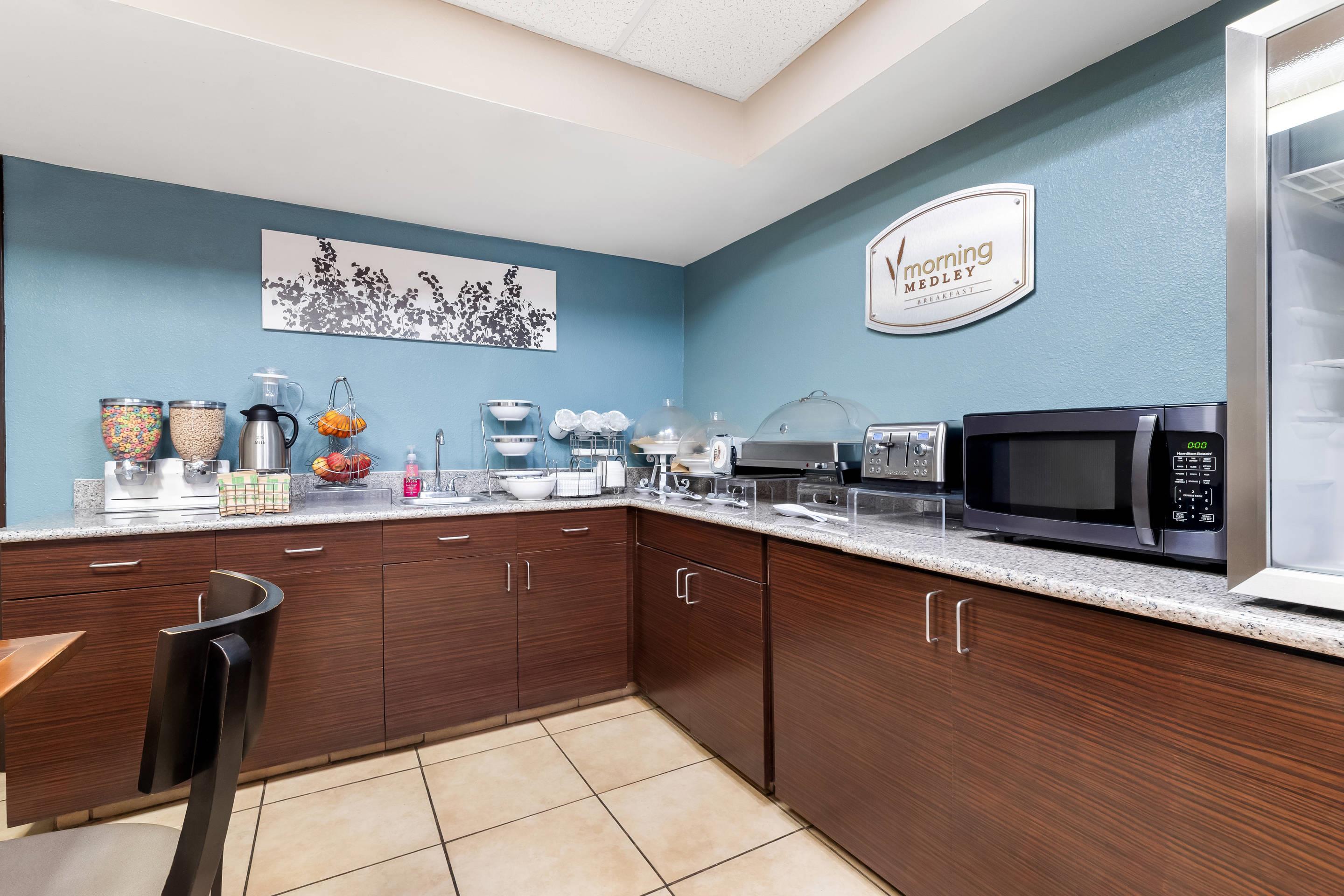 Breakfast area | Sleep Inn Chattanooga