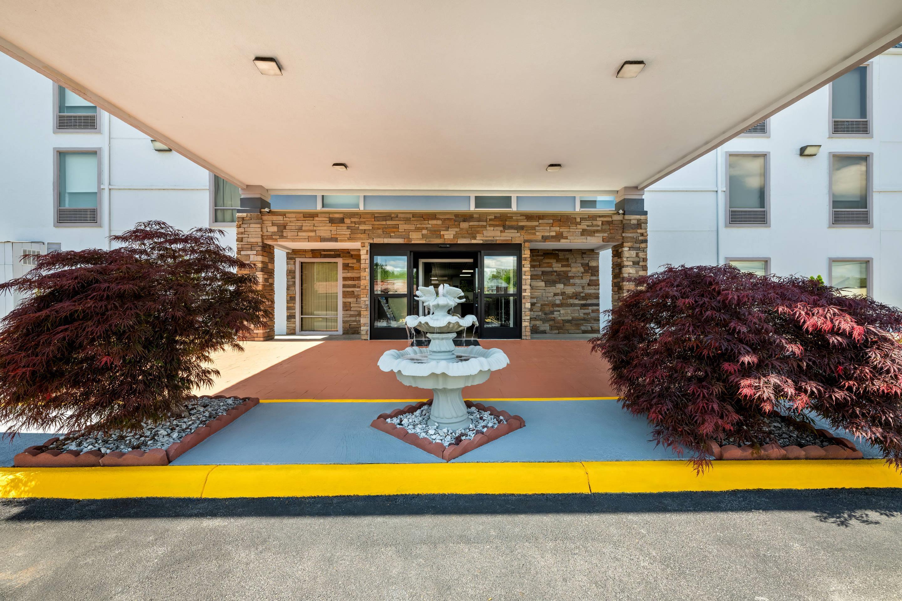 Hotel exterior | Comfort Inn South Kingsport