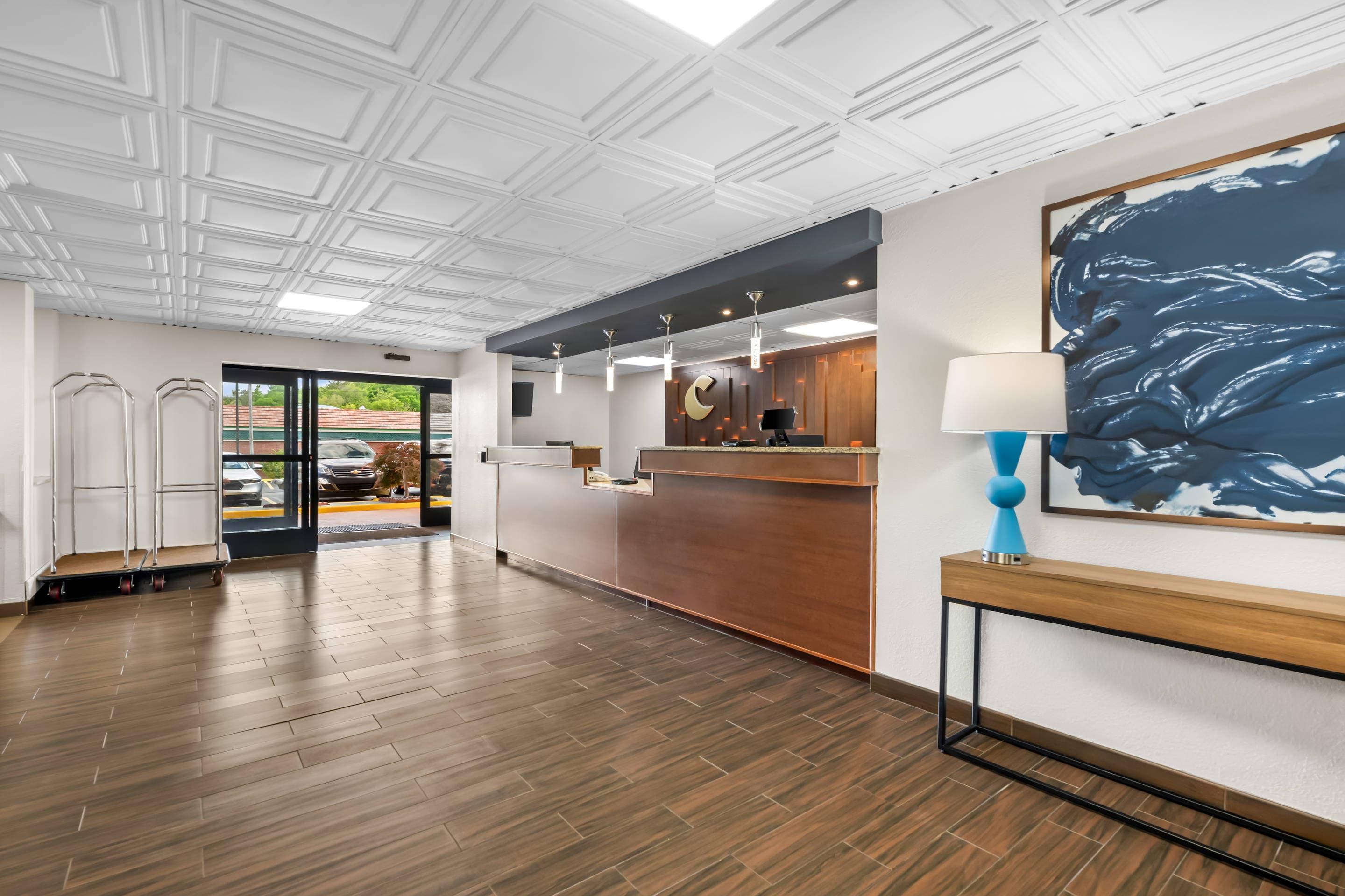 Hotel lobby | Comfort Inn South Kingsport