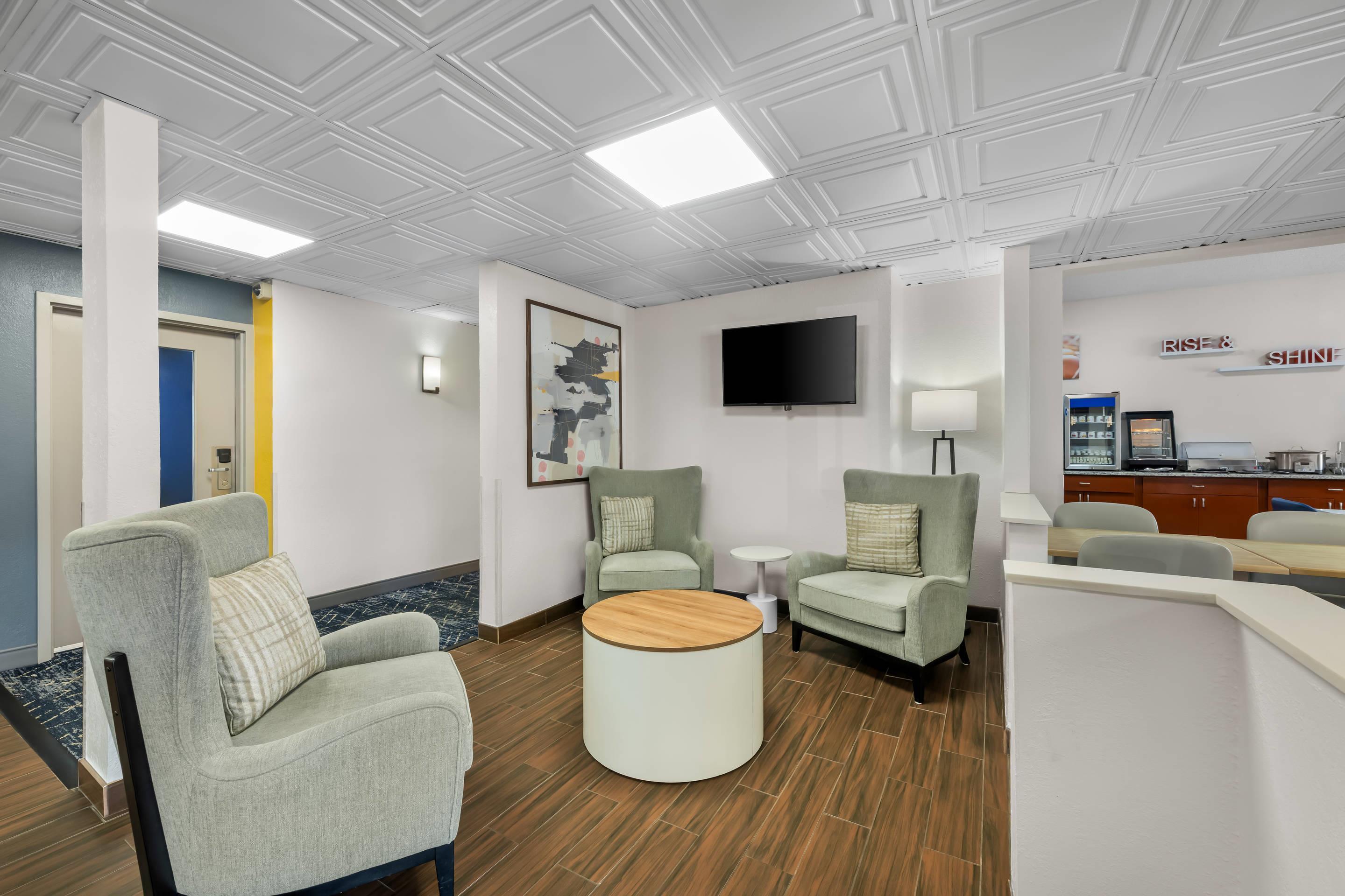 Hotel lobby | Comfort Inn South Kingsport