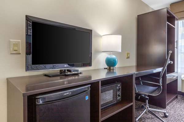  - Sleep Inn & Suites Johnson City - I-26, Exit 19