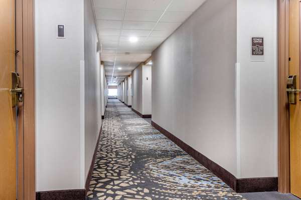  - Sleep Inn & Suites Johnson City - I-26, Exit 19