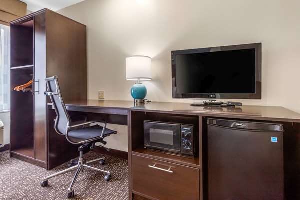  - Sleep Inn & Suites Johnson City - I-26, Exit 19