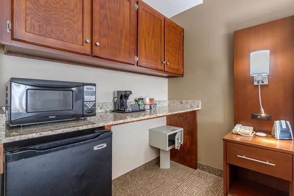 Suite - Comfort Suites Johnson City - I-26, Exit 19