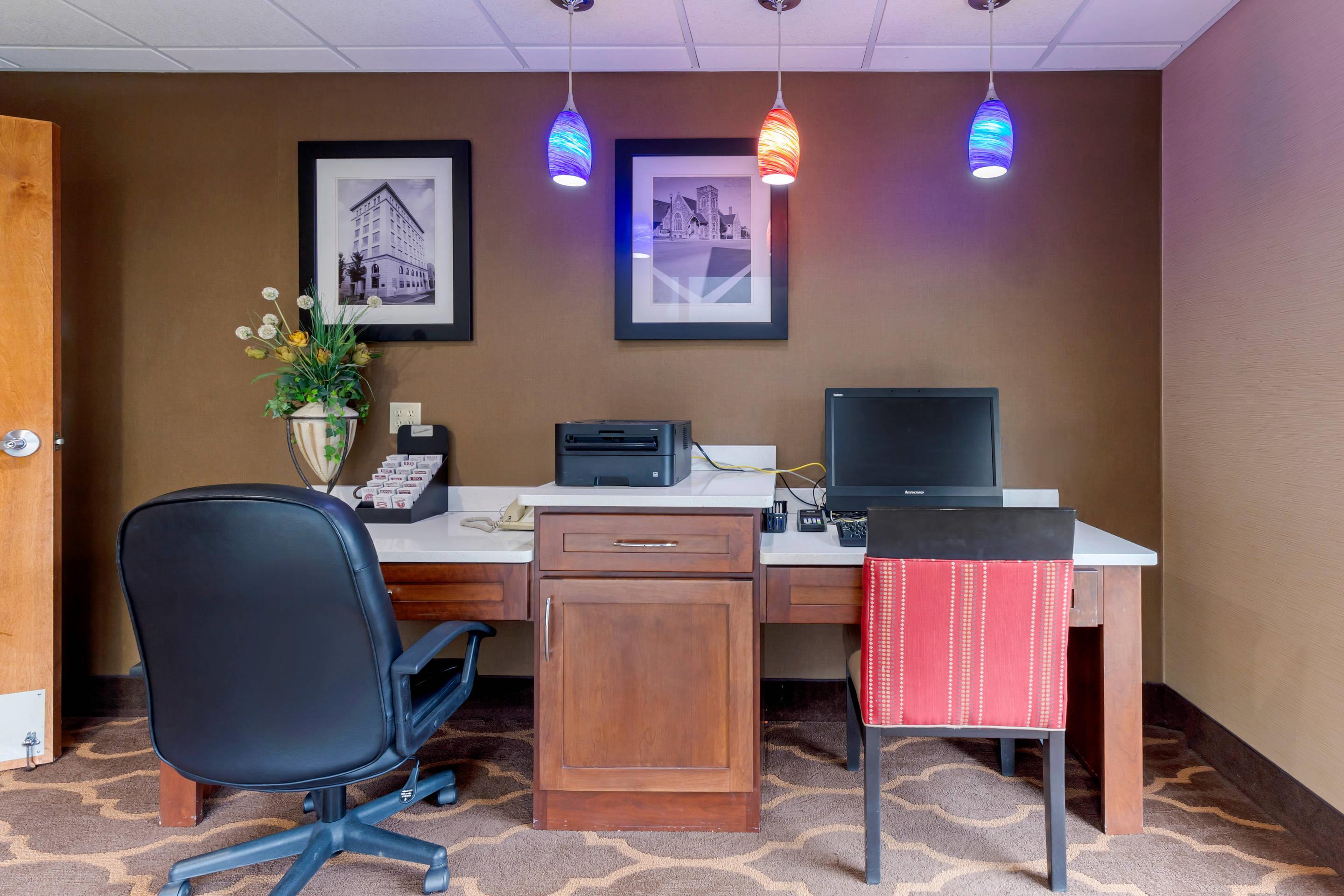 Business center | Comfort Suites Johnson City near University