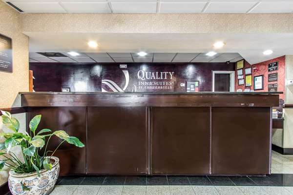  - Quality Inn & Suites Memphis - I-40, Exit 12