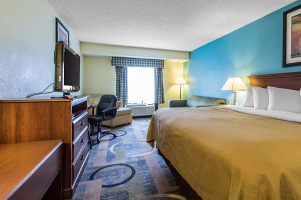  - Quality Inn & Suites Memphis - I-40, Exit 12