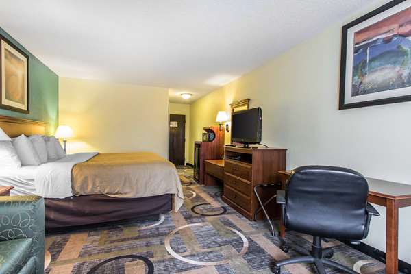  - Quality Inn & Suites Memphis - I-40, Exit 12