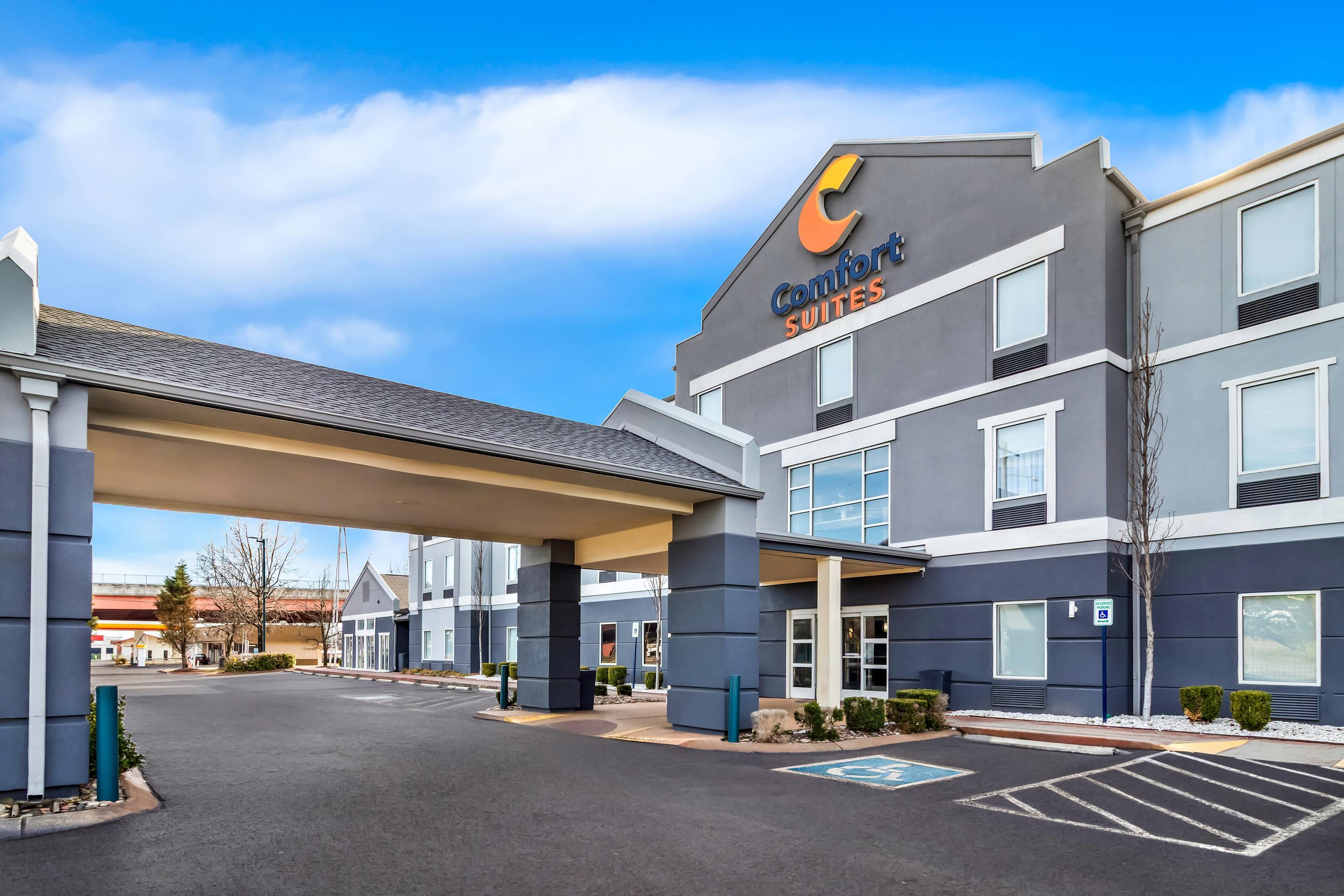 Hotel exterior | Comfort Suites At Rivergate Mall