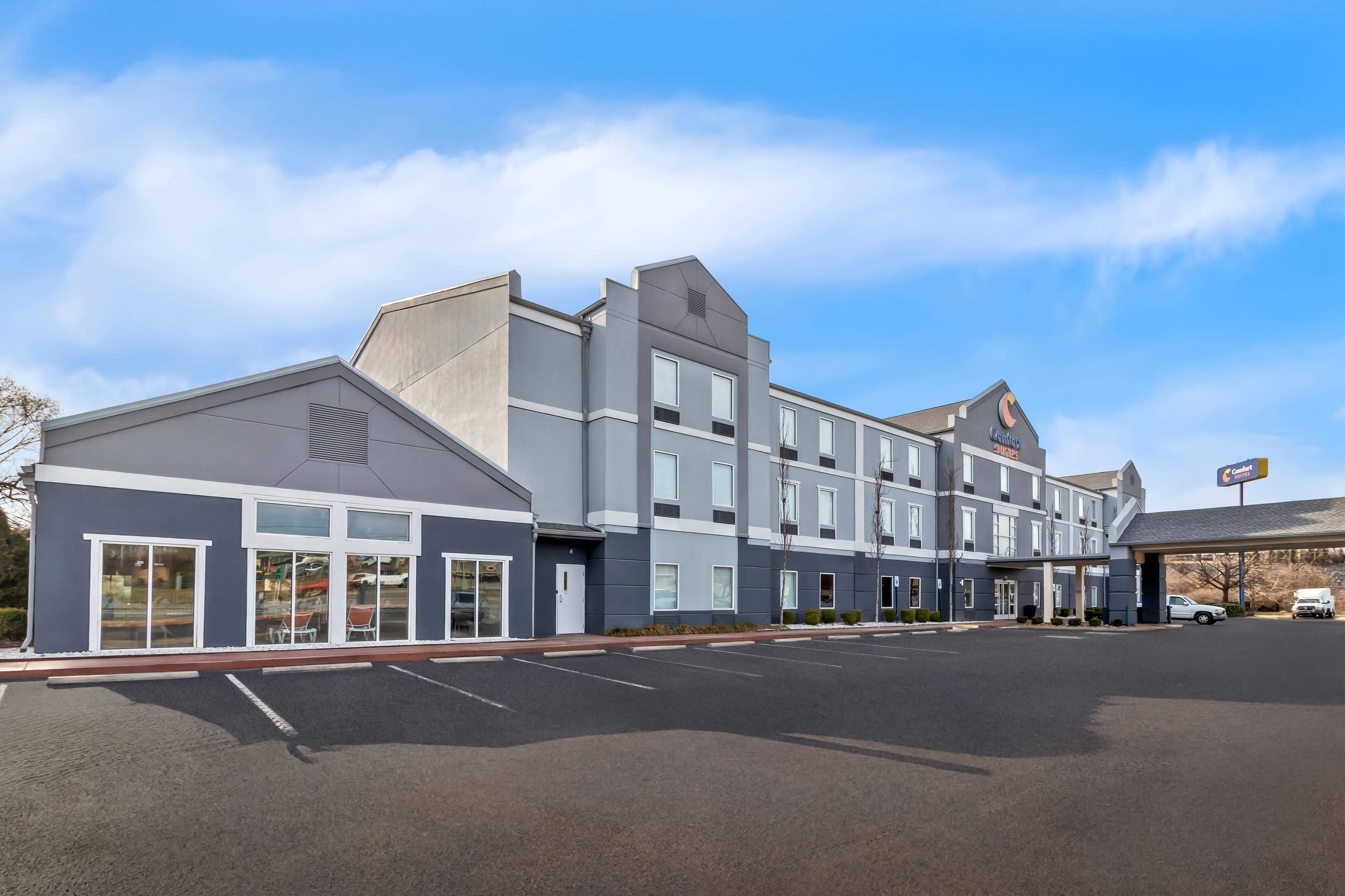 Hotel exterior | Comfort Suites At Rivergate Mall