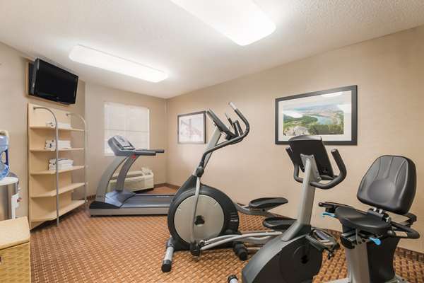 Fitness/ Exercise Room - MainStay Suites Chattanooga - I-75, Exit 5