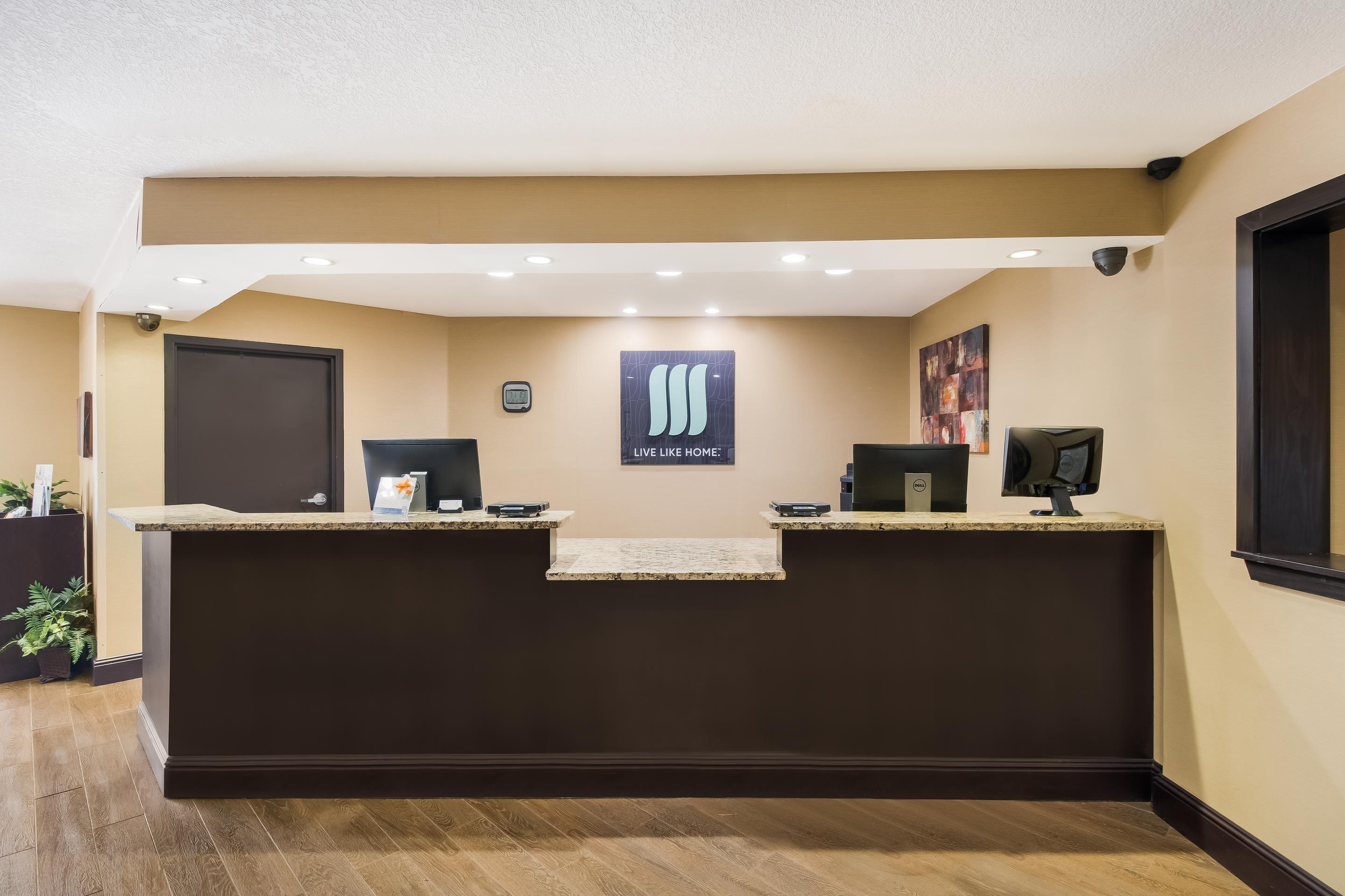 Hotel lobby | MainStay Suites Chattanooga Hamilton Place