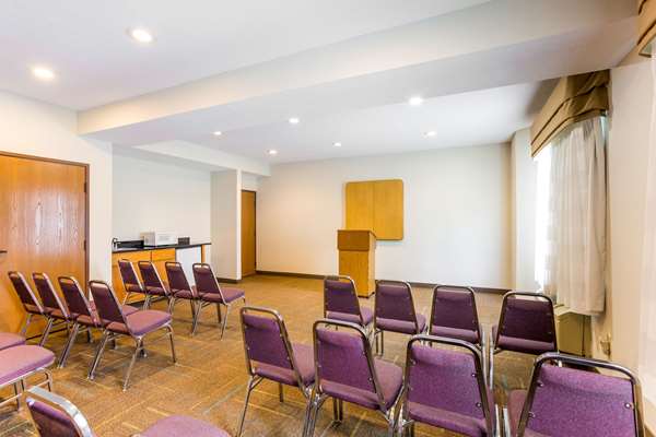  - Sleep Inn & Suites Kingsport - I-81, Exit 63