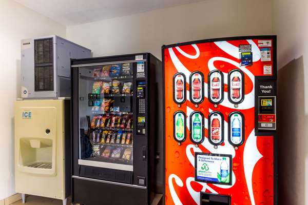  - Sleep Inn & Suites Kingsport - I-81, Exit 63