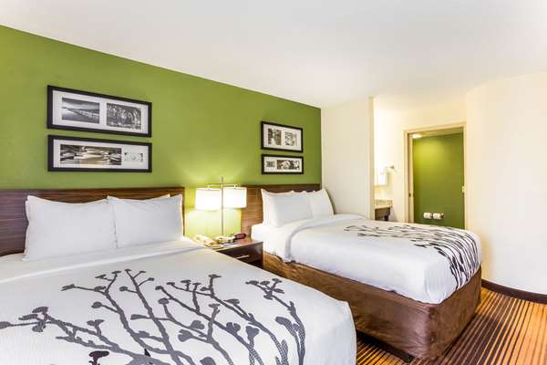  - Sleep Inn & Suites Kingsport - I-81, Exit 63