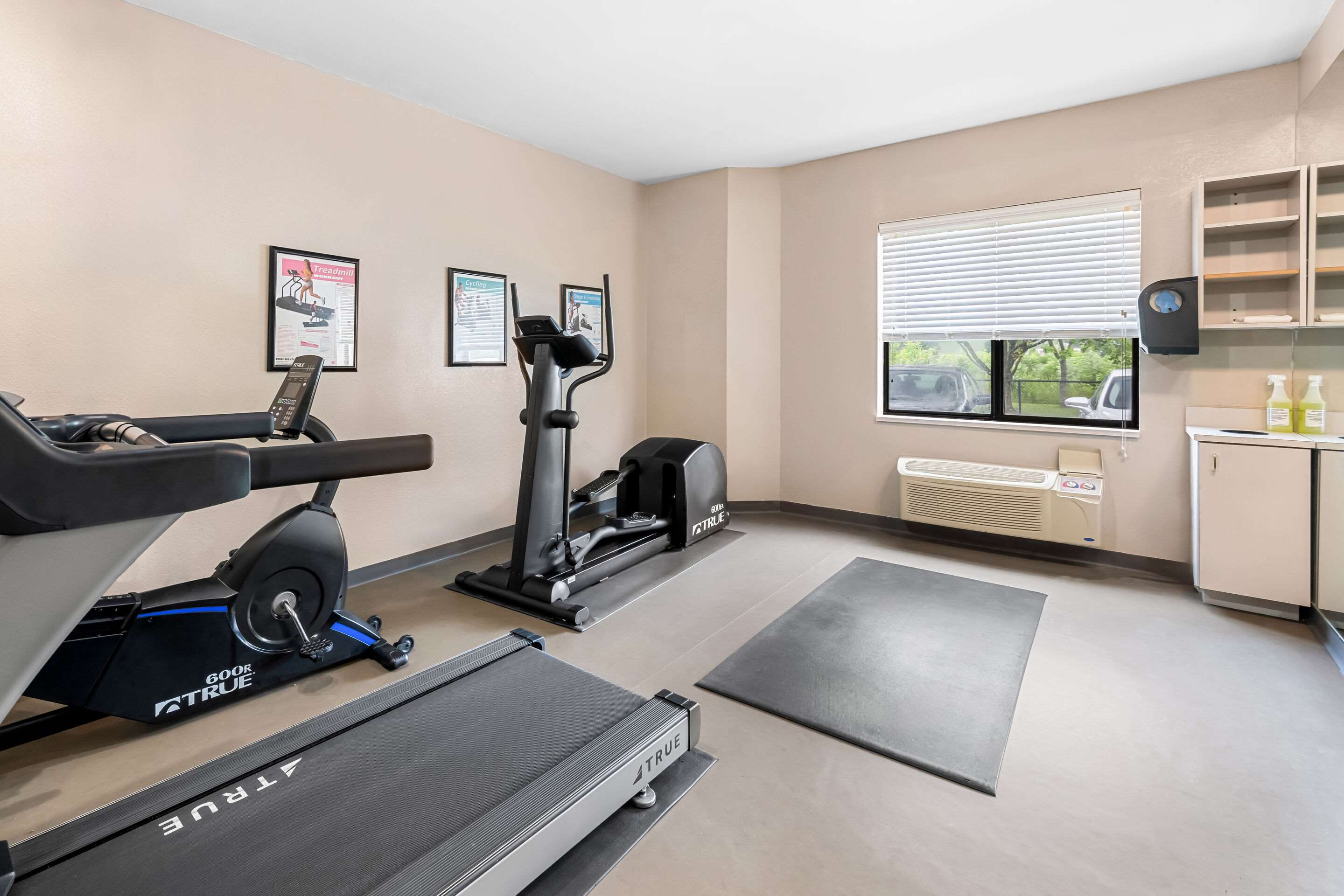 Exercise room | Sleep Inn & Suites Kingsport TriCities Airport