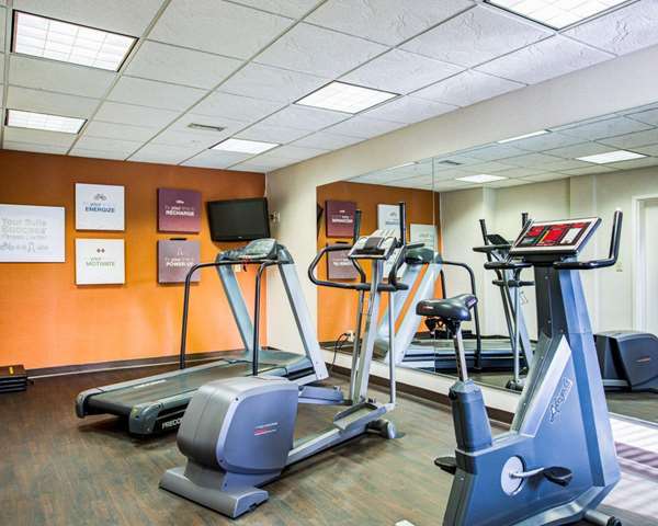 Fitness/ Exercise Room - Comfort Suites Crossville