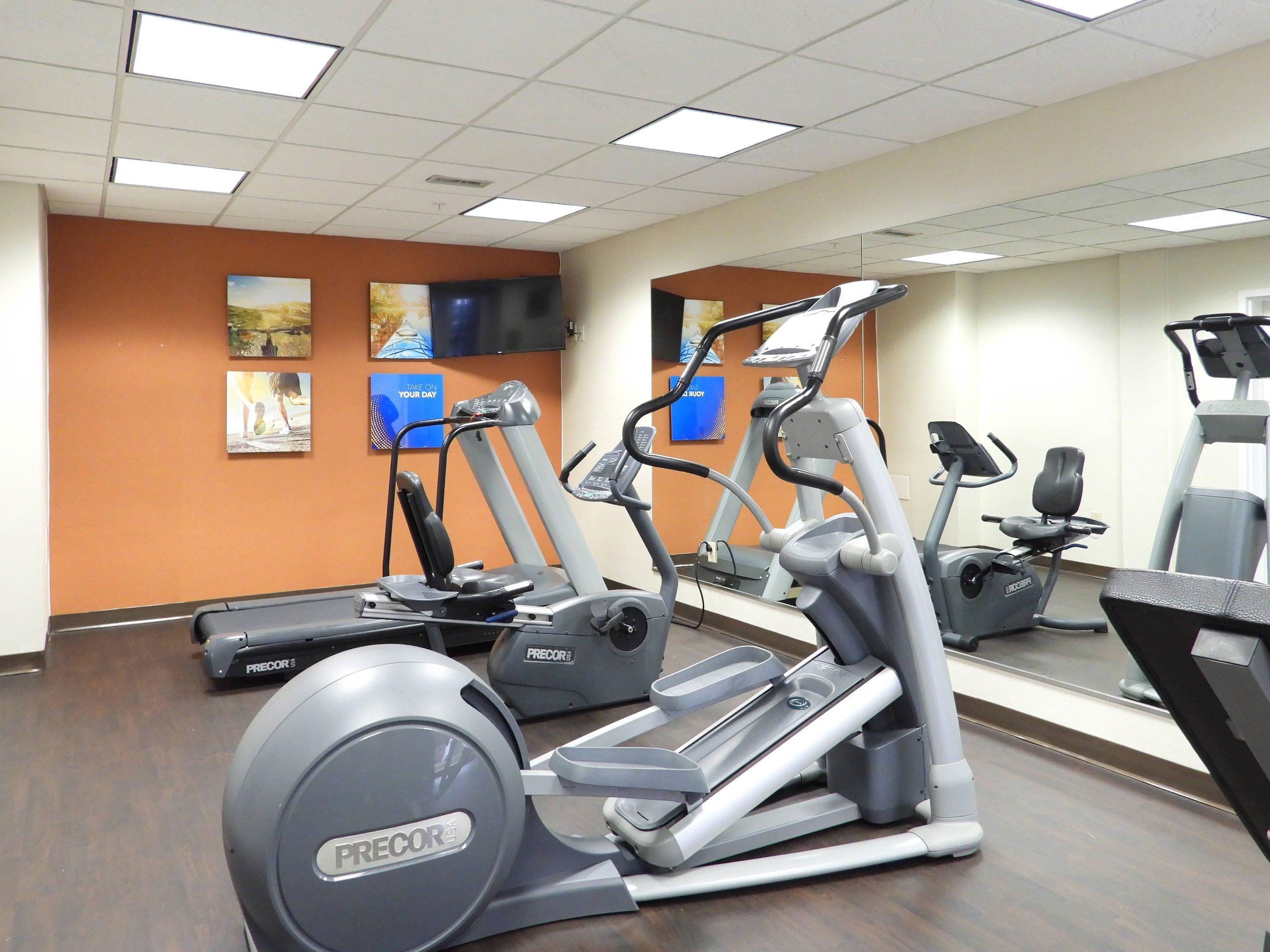 Fitness center | Comfort Suites