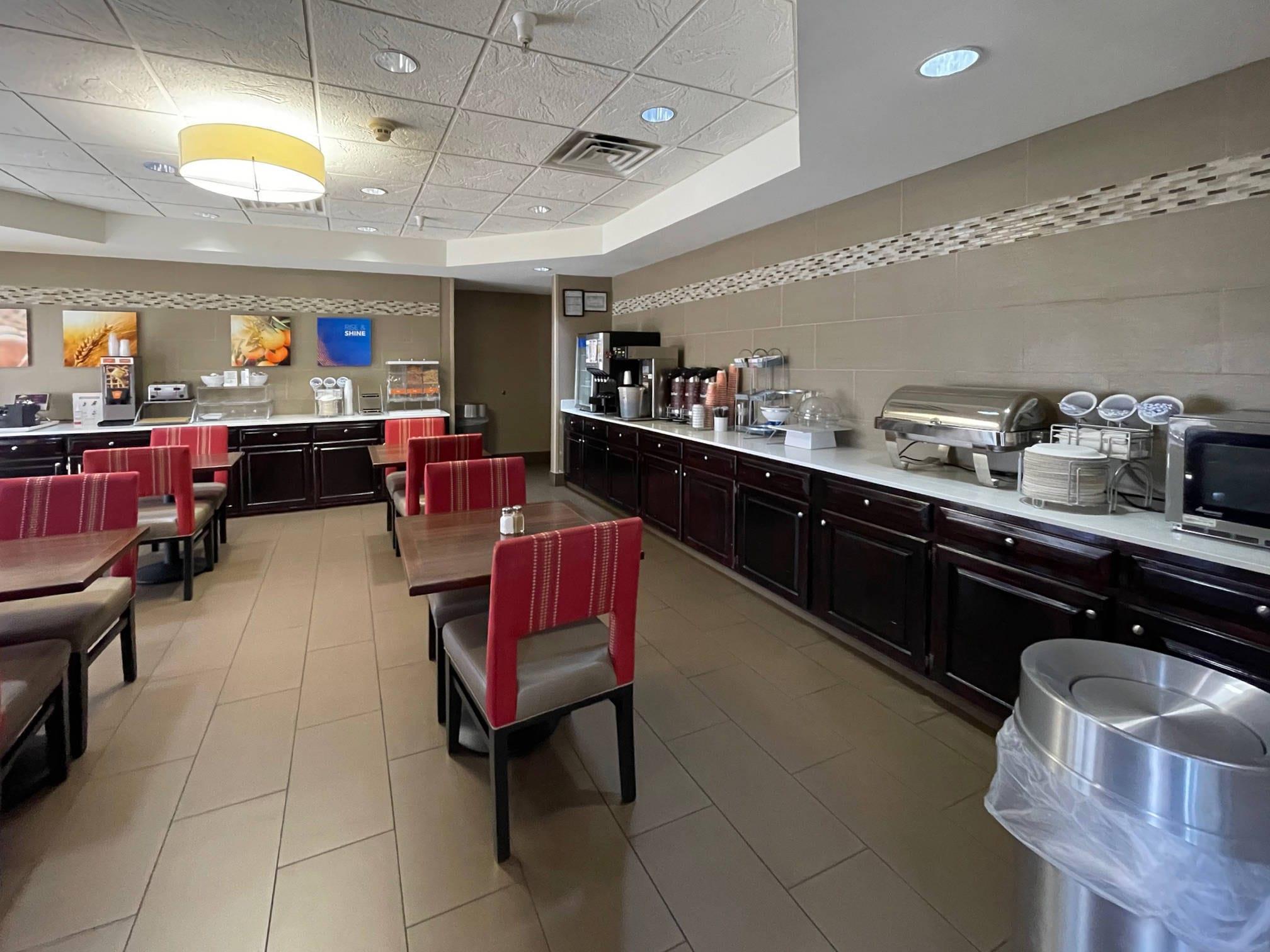 Kitchen | Comfort Suites