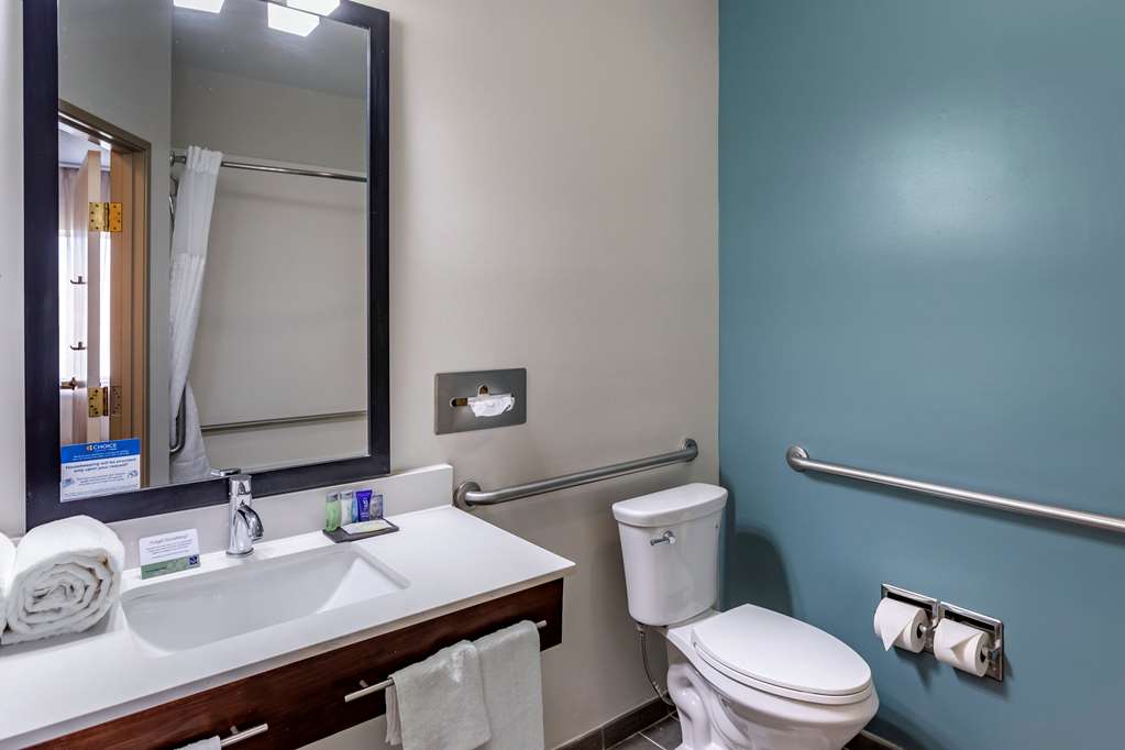 SLEEP INN AND SUITES-guestroom-Guest Room,Bathroom,On-Site.jpg