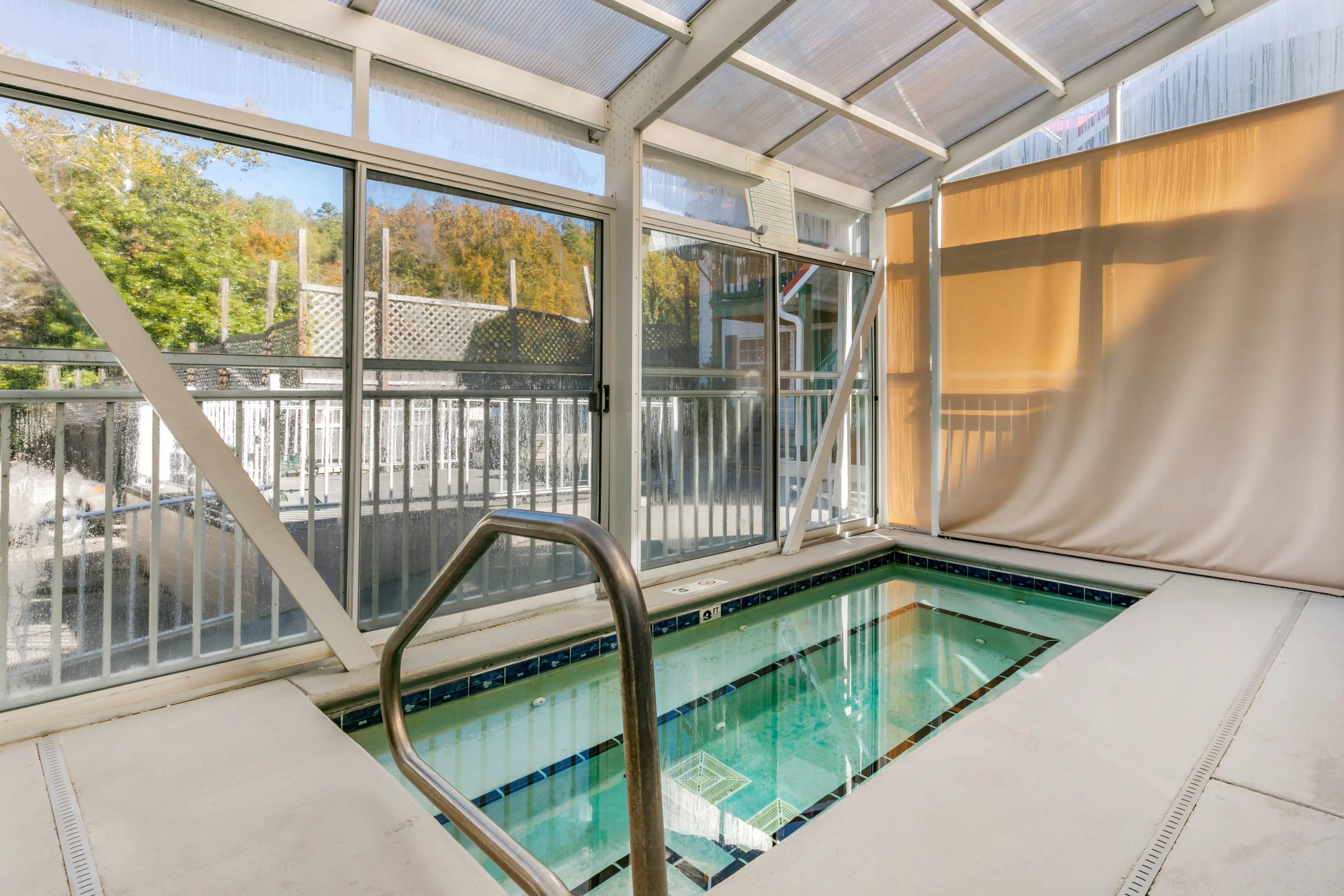 Indoor pool | Sleep Inn & Suites near Sports World Blvd
